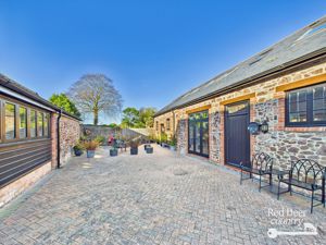 Courtyard- click for photo gallery